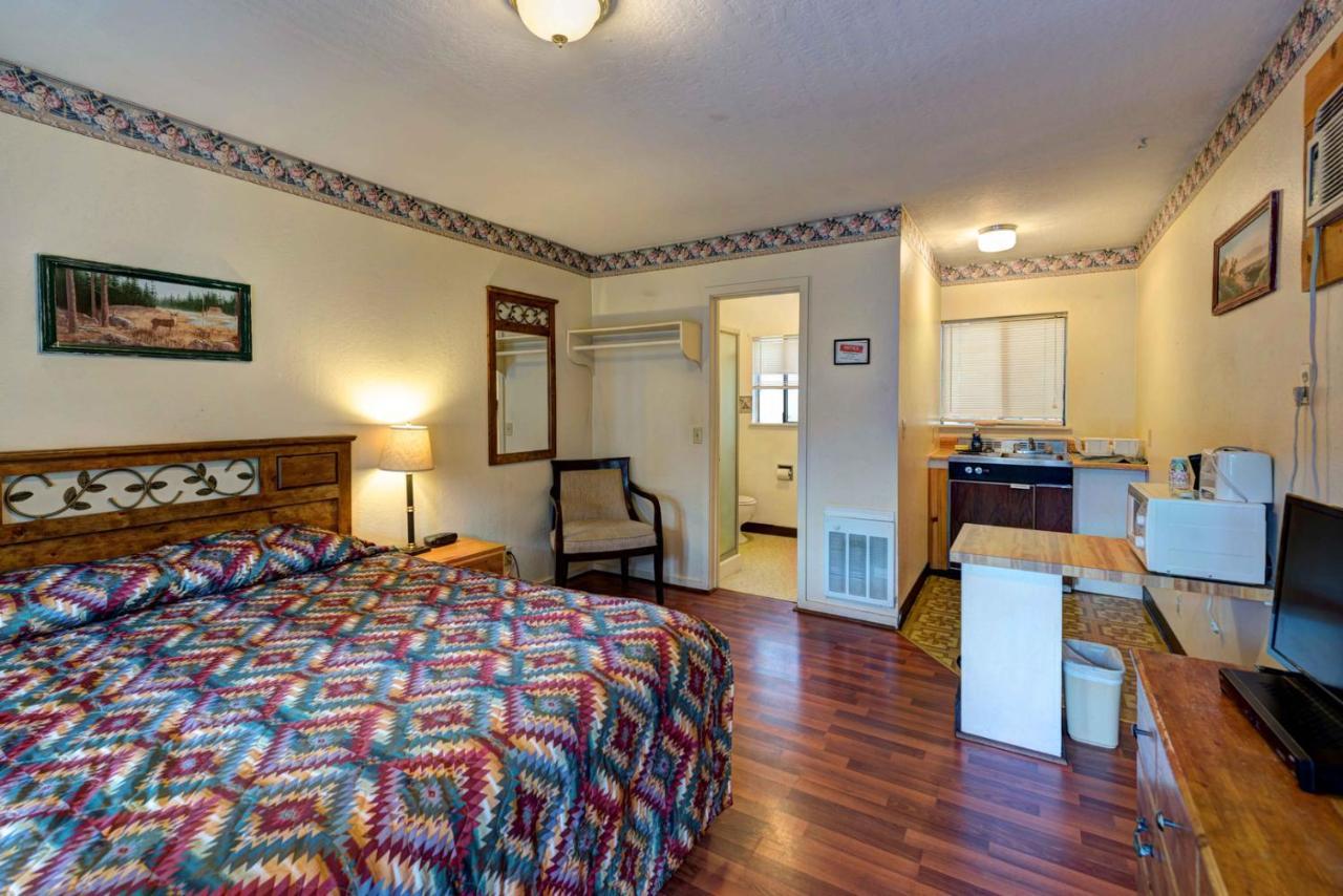 Lake Shasta Lodge Lakehead Экстерьер фото